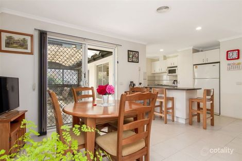 Property photo of 5 Paris Close Carrum Downs VIC 3201