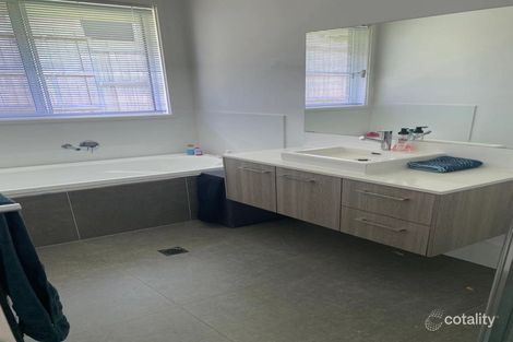 8 RYDER AVE, ORAN PARK, NSW 2570