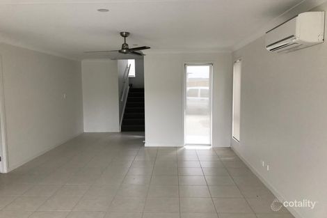 Property photo of 2/9 Daniels Lane Yarrabilba QLD 4207