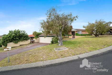 Property photo of 1 Riviera Place Binningup WA 6233
