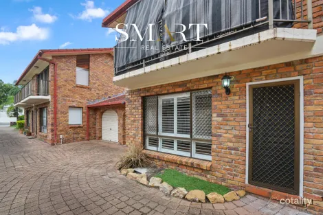Property photo of 4/148 Frank Street Labrador QLD 4215