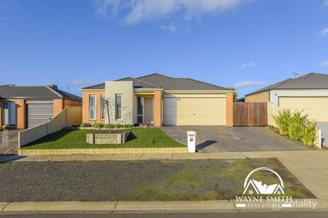 Property photo of 44 Chrystobel Way Kilmore VIC 3764