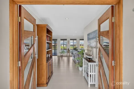 99-101 Britannia Pde, Hindmarsh Island, SA 5214