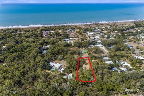 5 Kentia Ave, Moore Park Beach, QLD 4670