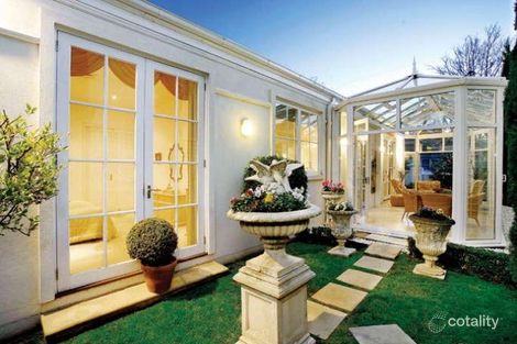 Property photo of 9 Torresdale Court Toorak VIC 3142