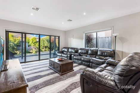 Property photo of 18 Glengarry Place Craigieburn VIC 3064