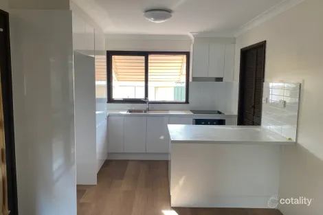 Property photo of 8 Ellis Place Nowra NSW 2541