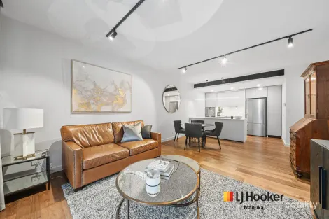 2/7 State Cir, Forrest, ACT 2603