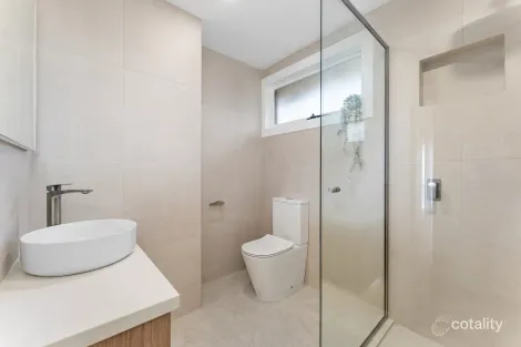 Property photo of 4 Mosig Court Hampton Park VIC 3976