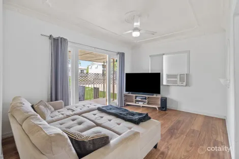 Property photo of 30 Greenham Street Raceview QLD 4305