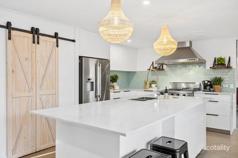 Property photo of 20 Greentrees Avenue Kenmore Hills QLD 4069