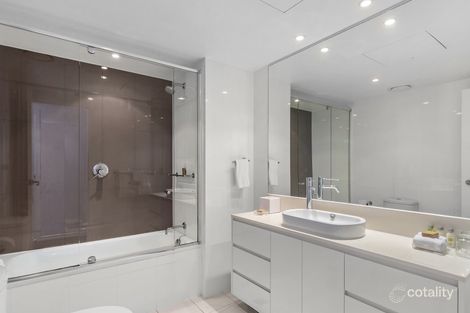 Property photo of 4/3113 Surfers Paradise Boulevard Surfers Paradise QLD 4217