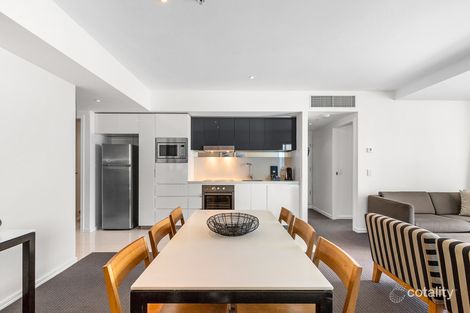 Property photo of 4/3113 Surfers Paradise Boulevard Surfers Paradise QLD 4217