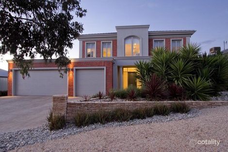 17 Kristy Dr, Spring Gully, VIC 3550