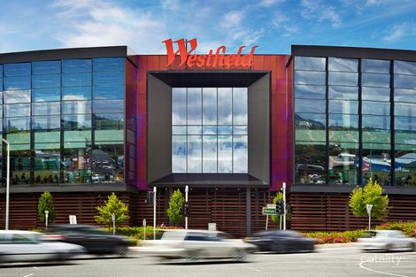 Property photo of 1 Ironbark Drive Templestowe Lower VIC 3107