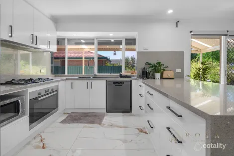 Property photo of 12 Tonelli Place Burnside VIC 3023