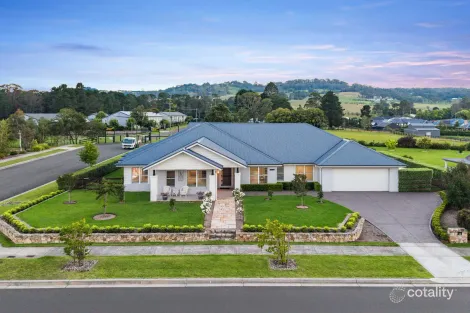 Property photo of 32 Challoner Rise Renwick NSW 2575