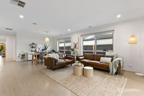 Property photo of 23 Joanne Way Officer VIC 3809