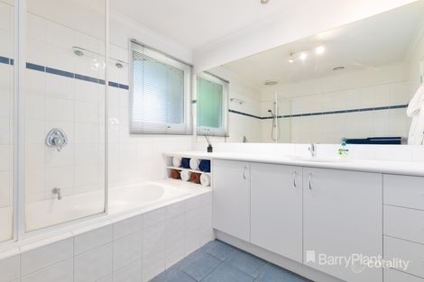 35 Bayville Dr, Dingley Village, VIC 3172