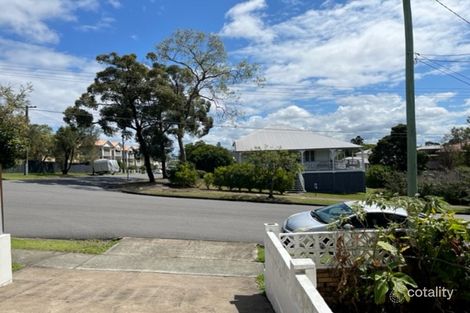 27 Douglas St, Greenslopes, QLD 4120