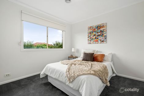 Property photo of 21 Almond Close Werribee VIC 3030