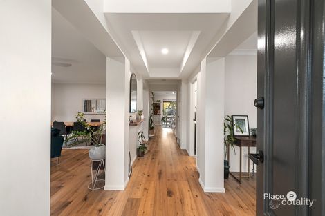 Property photo of 21 Angus Street Sinnamon Park QLD 4073