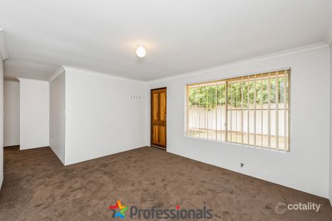 Property photo of 2/17 Magnolia Rise Halls Head WA 6210