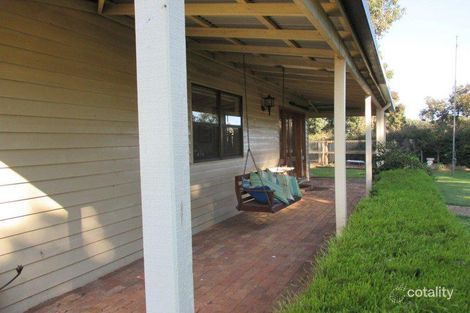 Property photo of 47 Oval Avenue Tarrington VIC 3301
