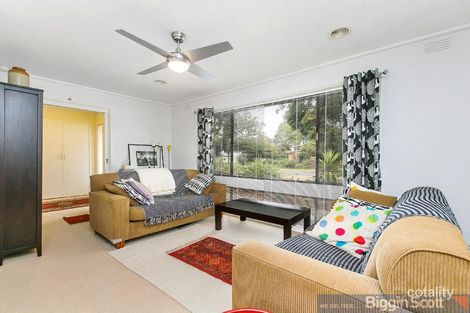 Property photo of 2 Mahoney Crescent Seaford VIC 3198