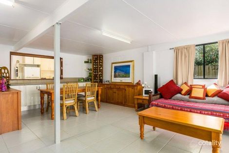 Property photo of 18 Banning Avenue Brinsmead QLD 4870