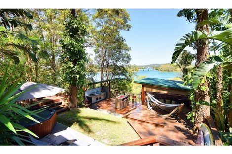 Property photo of 120 Ocean Parade Burleigh Heads QLD 4220