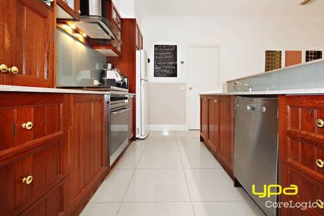 Property photo of 17 Lancely Green Caroline Springs VIC 3023