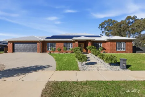 Property photo of 2 Mayfair Drive Benalla VIC 3672