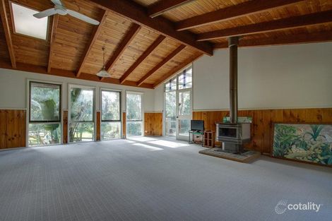 Property photo of 4 Stringybark Road Cockatoo VIC 3781