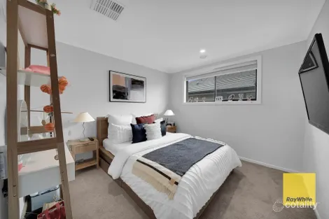 Property photo of 10 Halcyon Road Deanside VIC 3336