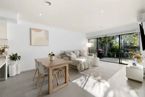 2/1 Eighth Ave, Chelsea Heights, VIC 3196