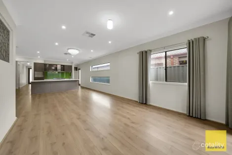 Property photo of 124 Enterprise Circuit Fraser Rise VIC 3336