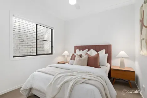 Property photo of 12 Gully Street Flinders View QLD 4305