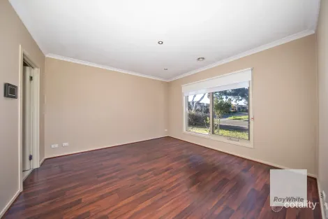 Property photo of 39 Longfield Way Deer Park VIC 3023