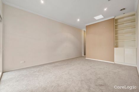 Property photo of 2/483 Middleborough Road Box Hill North VIC 3129