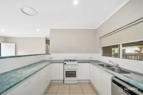 Property photo of 77 Bathurst Drive Bentley Park QLD 4869