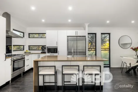 Property photo of 10 Thallon Close Wamuran QLD 4512