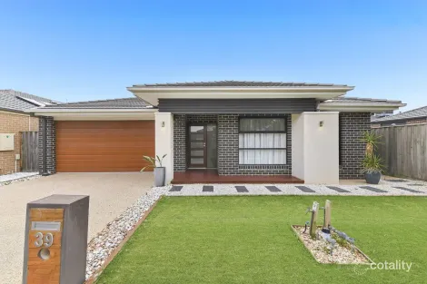 39 Elmtree Cres, Clyde North, VIC 3978