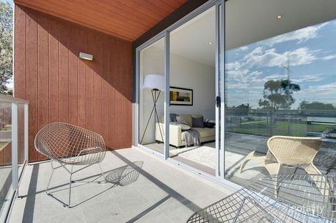 Property photo of 115/5 Bear Street Mordialloc VIC 3195