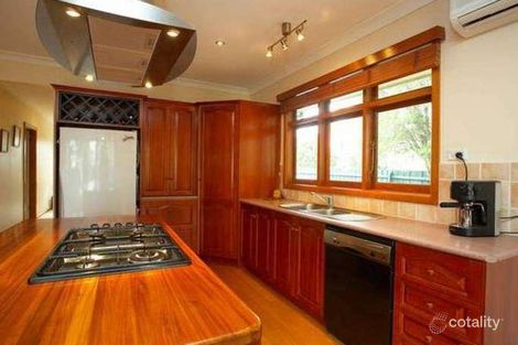 Property photo of 56 Whitelaw Street Reservoir VIC 3073