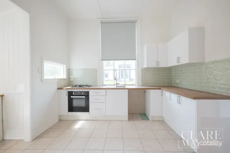 Property photo of 98 Warwick Road Ipswich QLD 4305