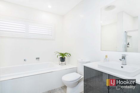 Property photo of 38 Fairbank Drive Gledswood Hills NSW 2557
