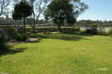 Property photo of 21 Ocean Beach Drive Shellharbour NSW 2529