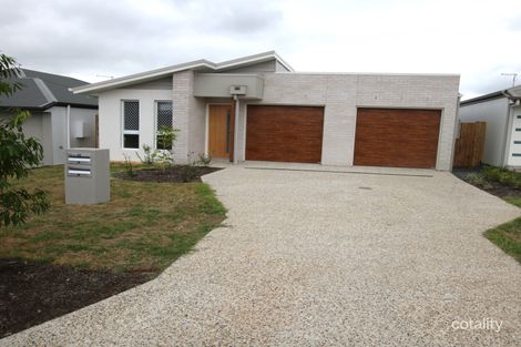 32 Mount Glorious St, Park Ridge, QLD 4125