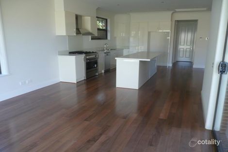 Property photo of 3/14 Avard Court Berwick VIC 3806